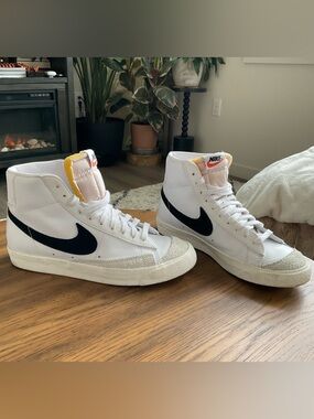Women’s Nike High-Top Sneakers - Size 9